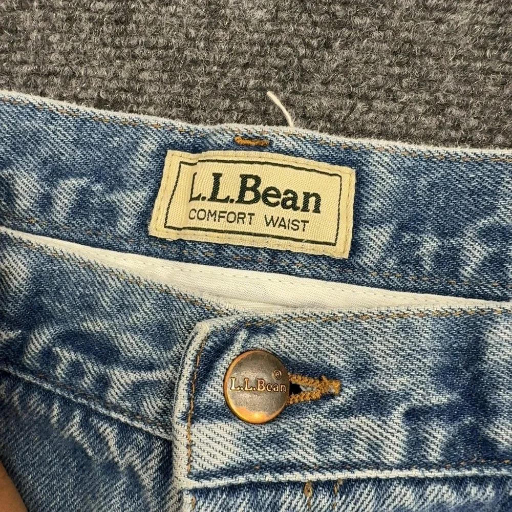 L.L. Bean waist flat